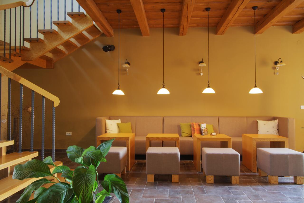 Hotel A Restaurace Palfrig Stara Ves nad Ondrejnici Экстерьер фото